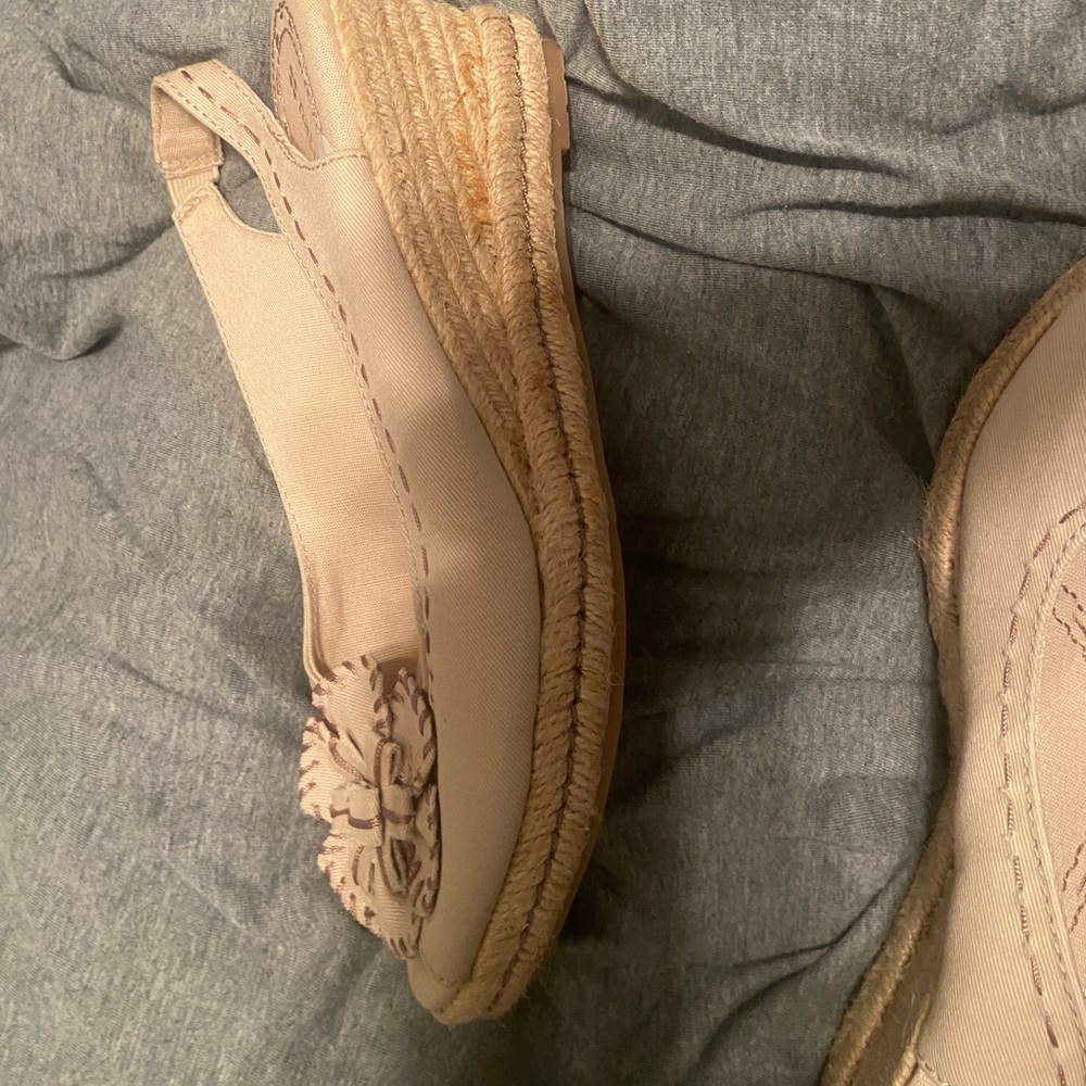 Shoes - Picture 3 of 4